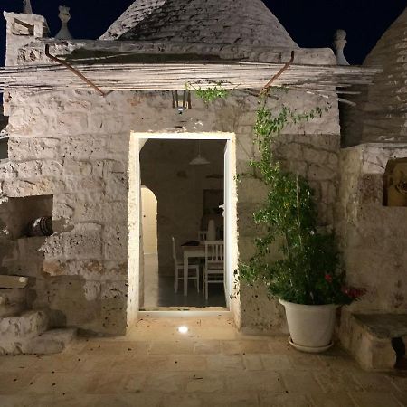 Trulli Da Lalli Остуні Екстер'єр фото